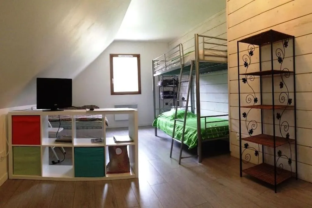 Chalet Spacieux ルダンヴィエル